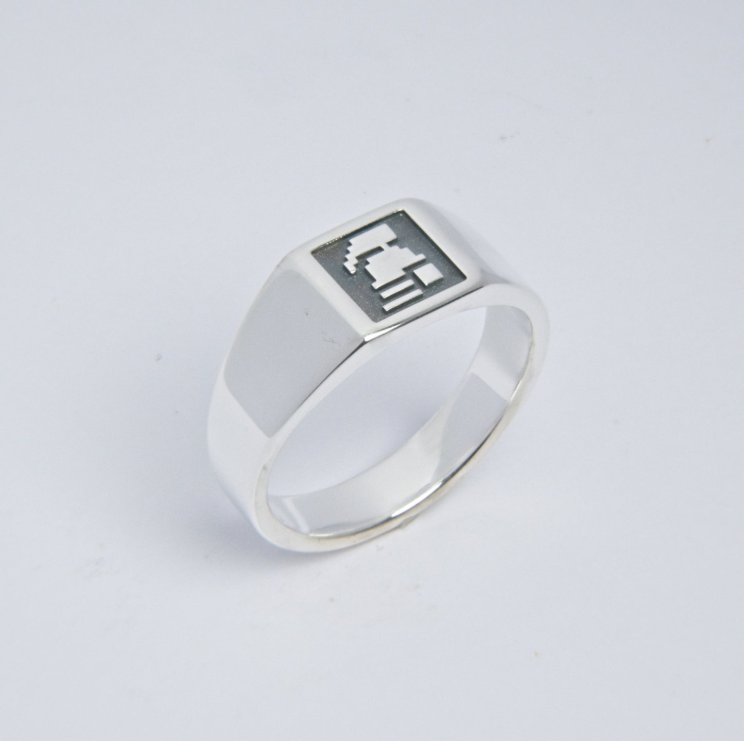 Ironman Signet